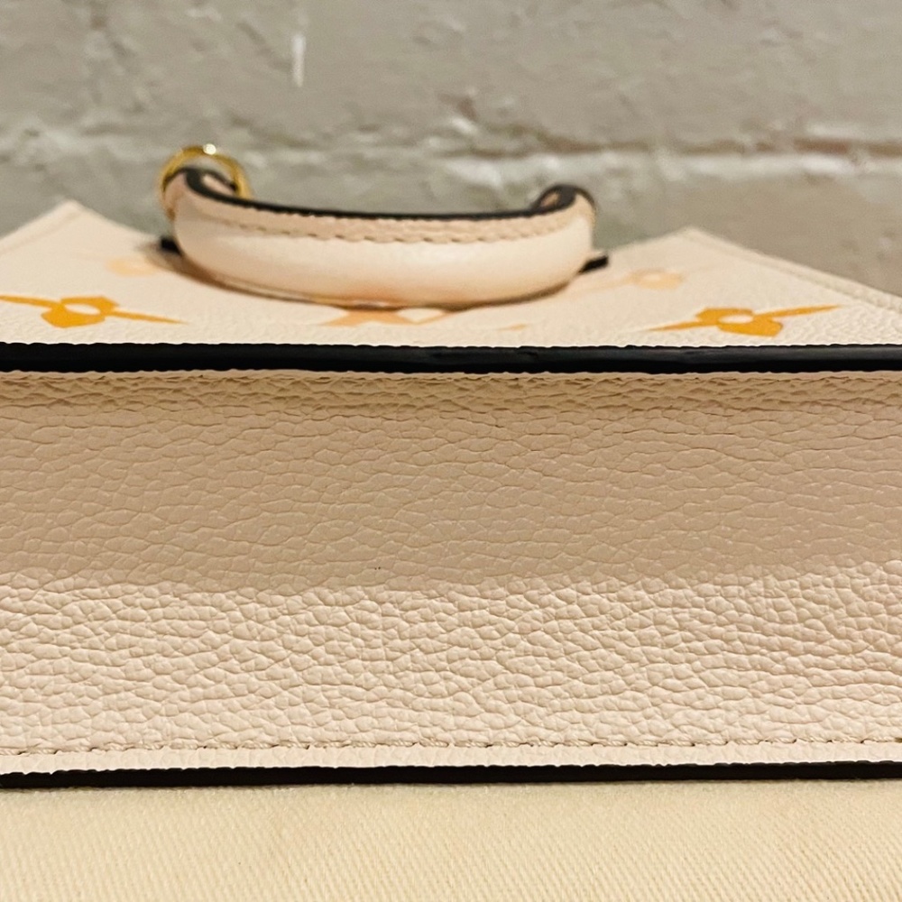 SOLD Louis Vuitton le petit sac plat - Picture 6 of 11